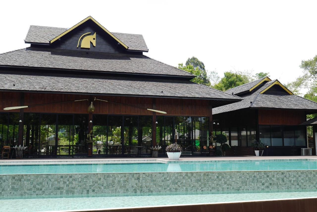 Phumontra Resort Накхон-Найок Екстер'єр фото