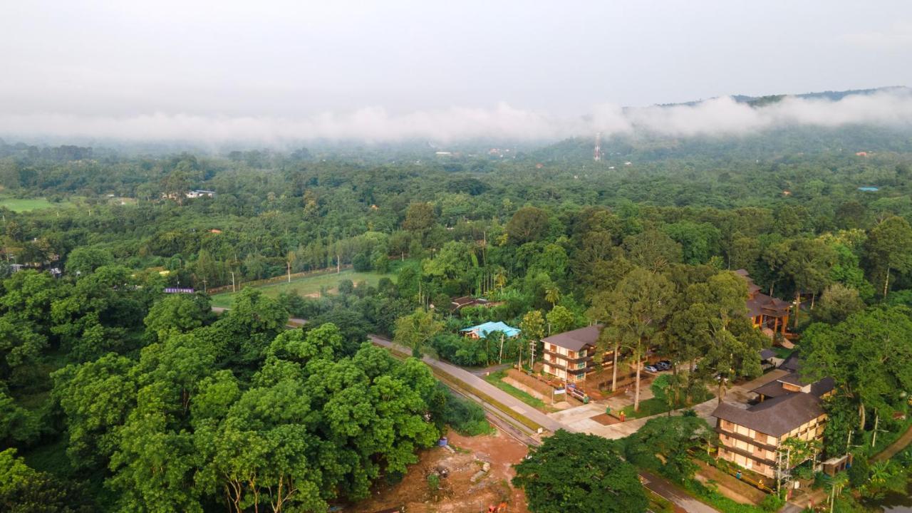 Phumontra Resort Накхон-Найок Екстер'єр фото
